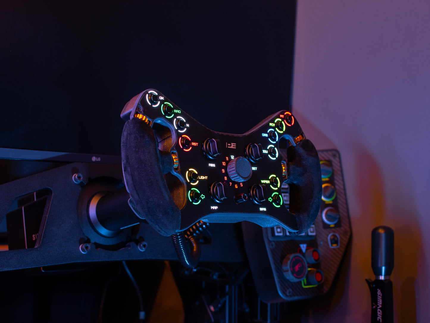 FGT DIY sim racing wheel with RGB backlight buttons