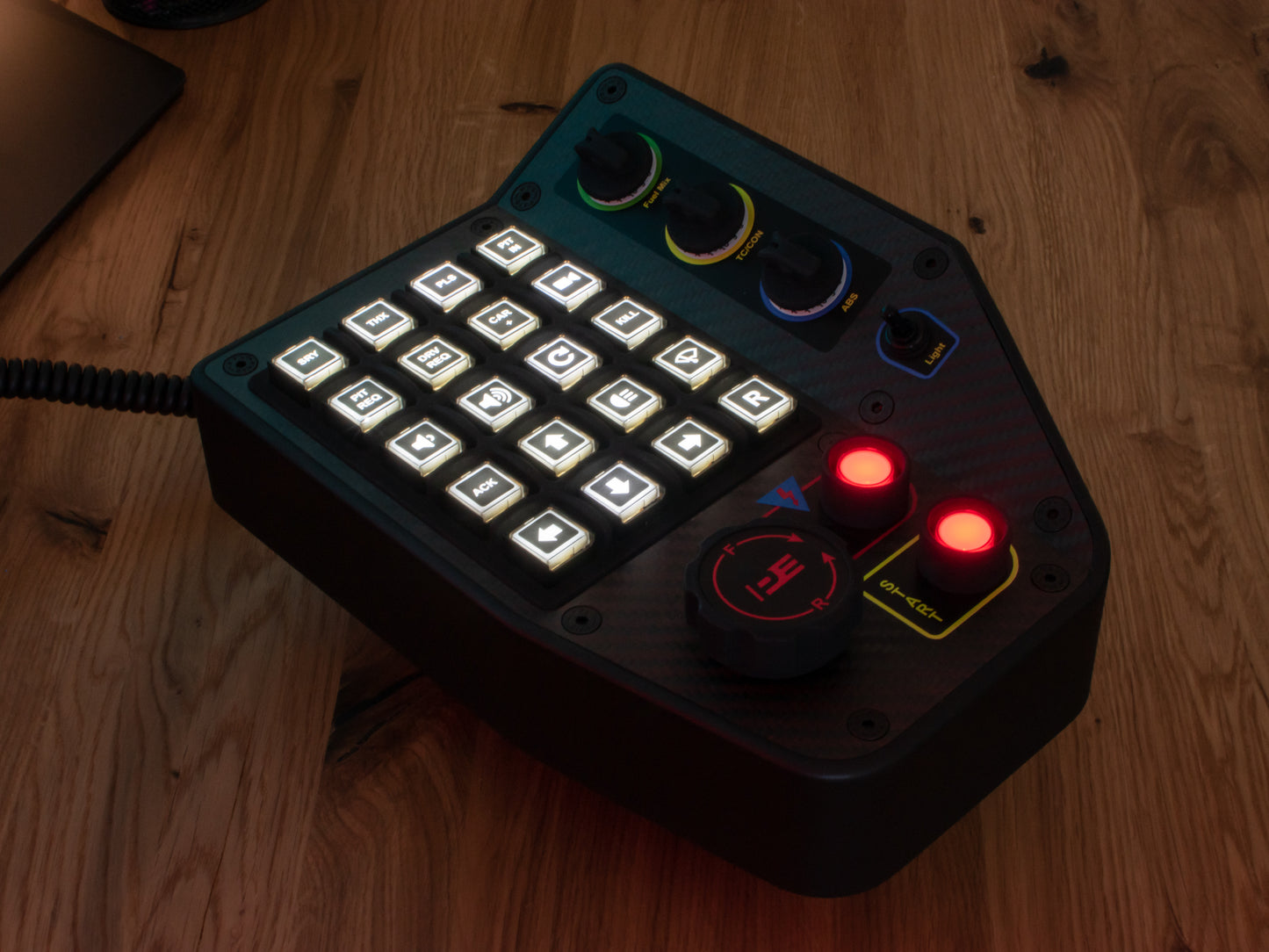 Pokornyi Engineering GTE Box DIY button box LED illuminated buttons